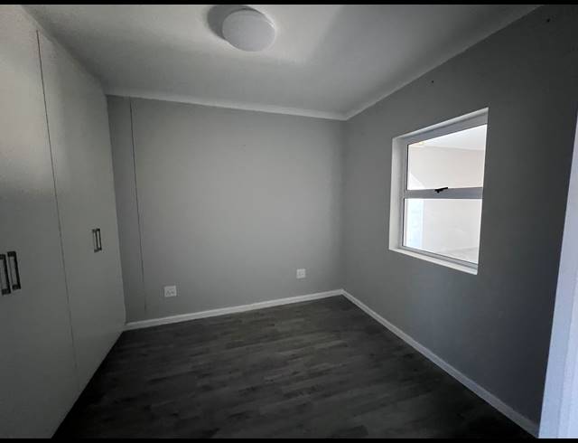 1 BEDROOM APARTMENT TO LET IN TABLE VIEW